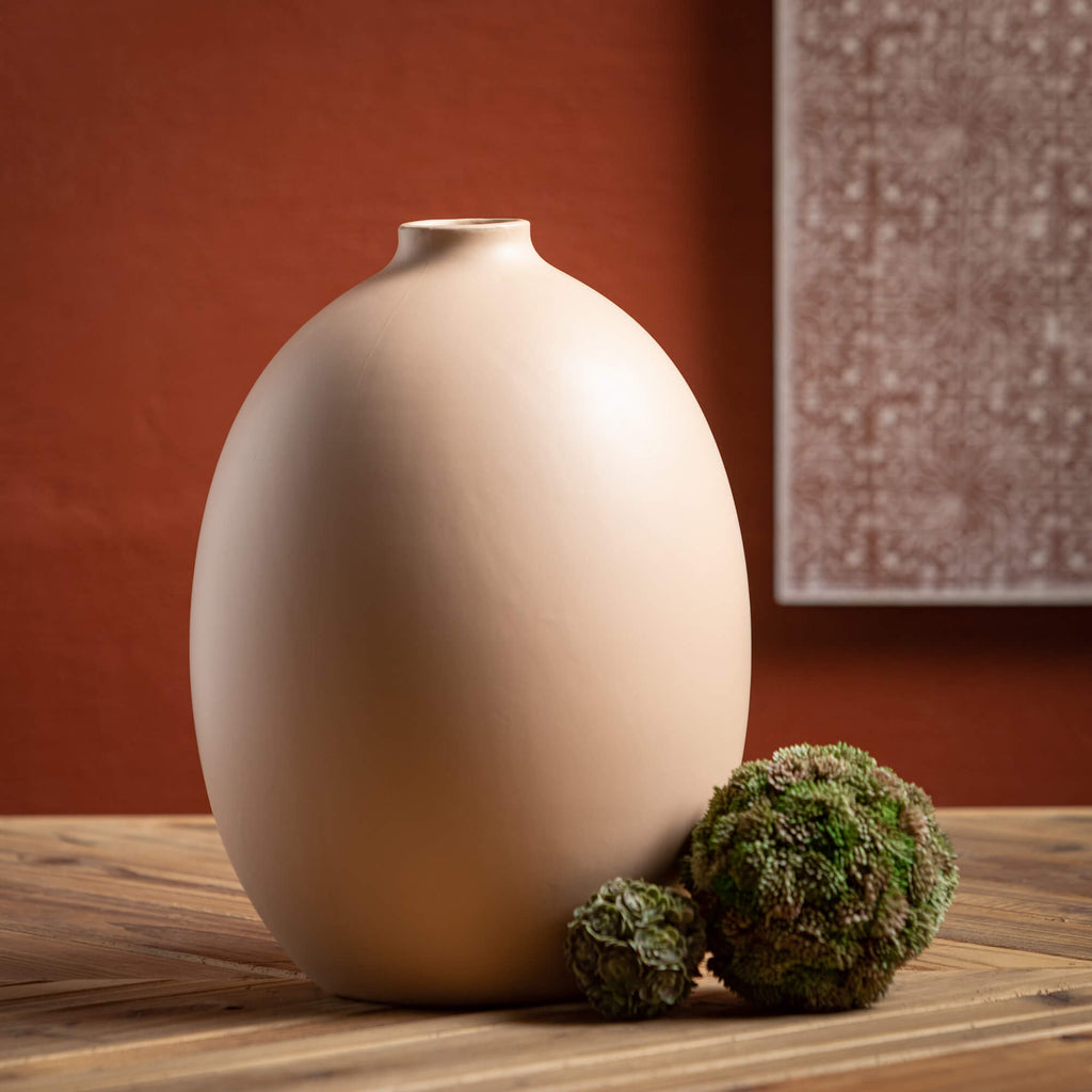 Matte Dune Tall Jug Vase      