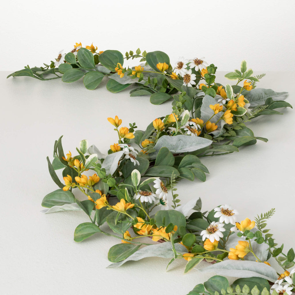 Daisy Marigold Blooms Garland 