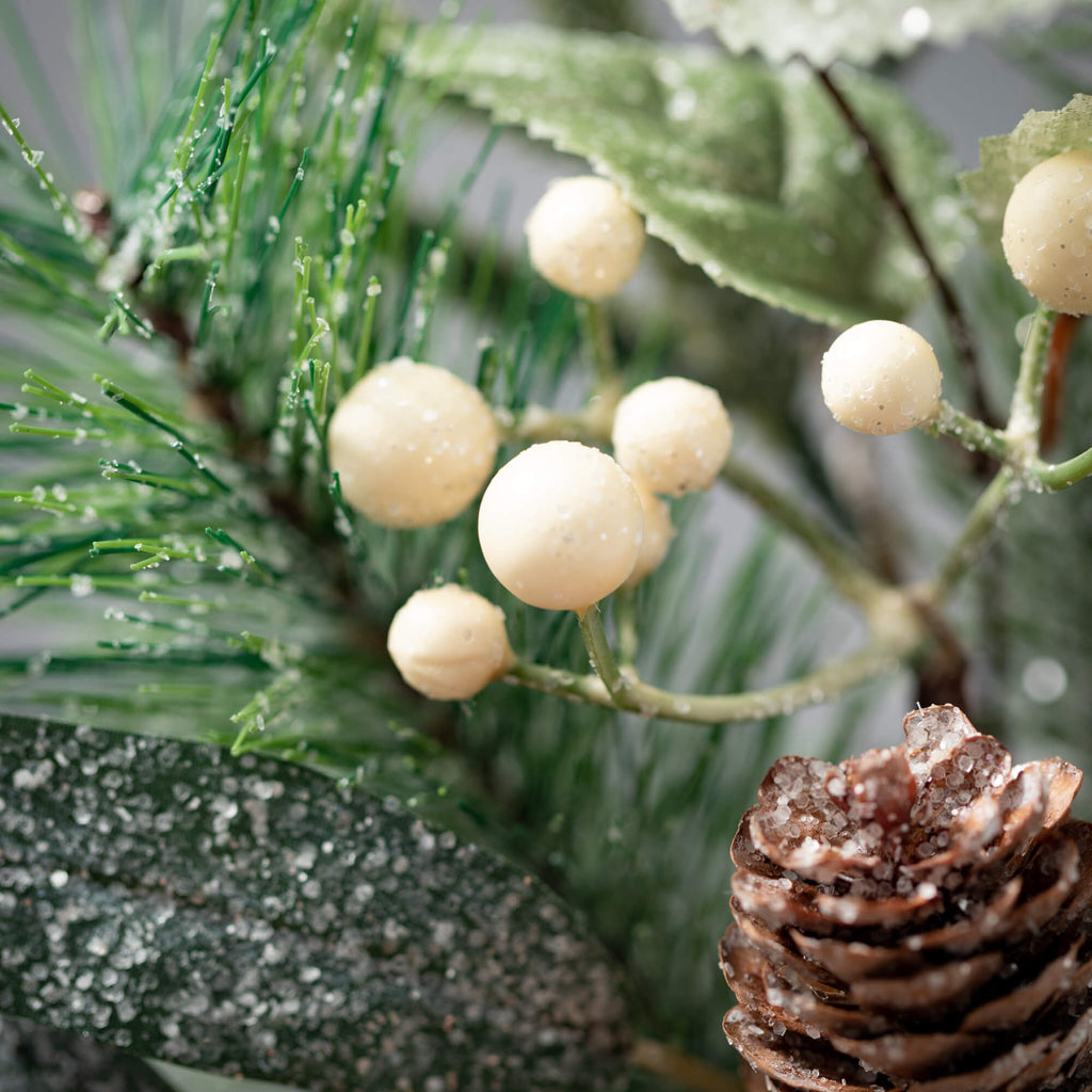 Berry And Pinecone Garland    