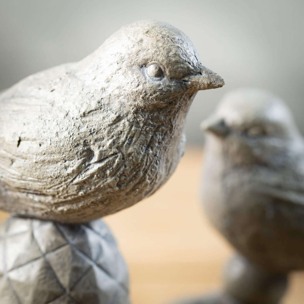 Resin Tabletop Bird Finial Set